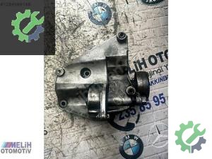 BMW E46 ÇIKMA KLİMA KOMPRESÖR BRAKETİ 64552247388 2247388