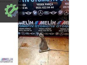 BMW E46 N40 N45 N46 ÇIKMA ALÜMİNYUM MOTOR KULAĞI 6753296 6769142