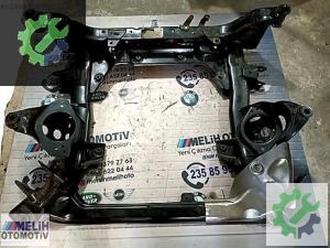 BMW E91 E84 N47 320D ÇIKMA XDRİVE ÖN TRAVERS 6777247 (2. Adet)