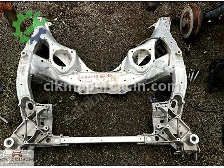 BMW 5 Serisi Panel / Travers çıkma parça