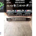 BMW F10 ÇIKMA ÖN TAMPON ORTA IZGARASI 7331724