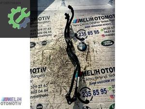 BMW F10 F20 F30 N47 ÇIKMA ŞANZIMAN YAĞ SOĞUTUCU HATTI 8511456