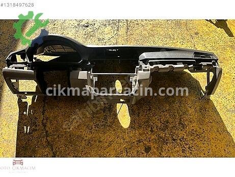 BMW 5 Serisi Torpido çıkma parça