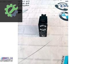 BMW F20 F30 ÇIKMA USB SOKETİ 9229247