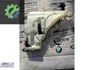 BMW F30 ÇIKMA CAM SU BİDONU 7241679