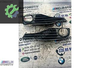BMW F30 ÇIKMA SAĞ SOL SİS FAR ÇERÇEVESİ 7255365 7255366