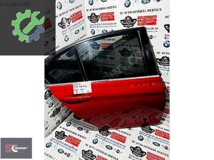 BMW F30 KIRMIZI SAĞ ARKA KAPI BOYASIZ