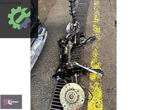BMW F30 SAĞ SOL MOTOR TAKOZU