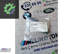 BMW F30 SIFIR ORJİNAL ÖN TAMPON SAĞ ALT BRAKET 7279712