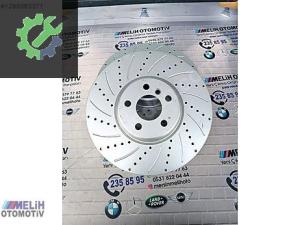BMW G20 G30 ÖN DİSK DELİKLİ 6860912 6860911