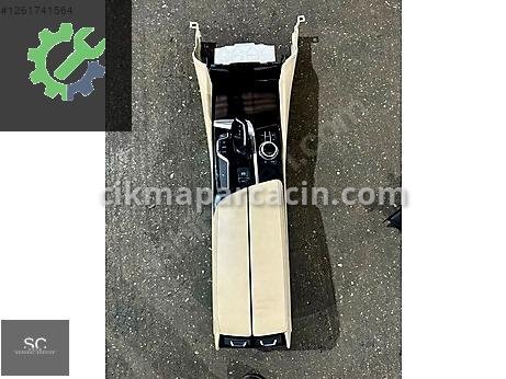 BMW 5 Serisi Orta Konsol çıkma parça