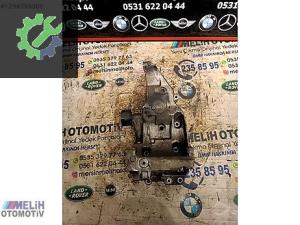 BMW N47 N57 ÇIKMA KLİMA KOMPRESÖR BRAKETİ 7802639
