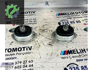 BMW X5 E53 N62 ÇIKMA MOTOR KULAĞI SAĞ SOL 6770793