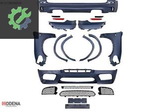 BMW X5 E70 SERİSİ 2011-2013 MX5 BODY KIT (ÖN-ARKA) SIFIR