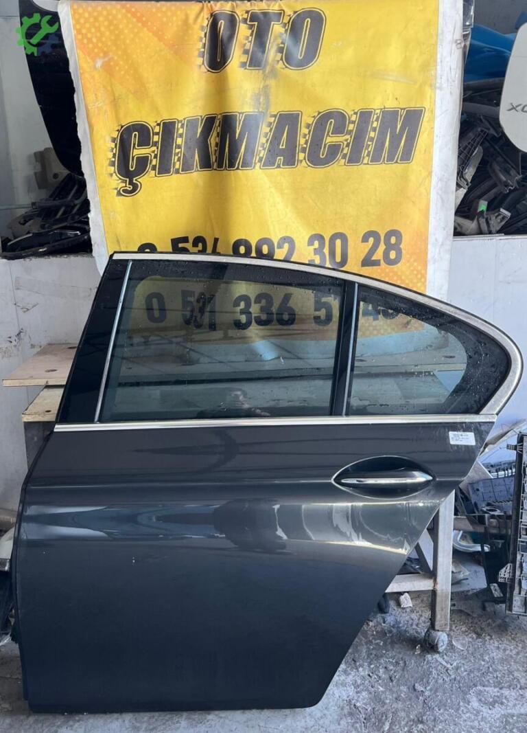 BMW 5 Serisi Sol Arka Kapı çıkma parça