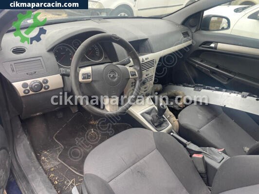 Opel Astra Torpido çıkma parça