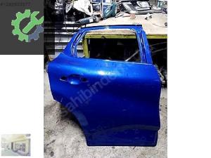 CAPTUR 2 SAĞ ARKA KAPI ORJİNAL ÇIKMA