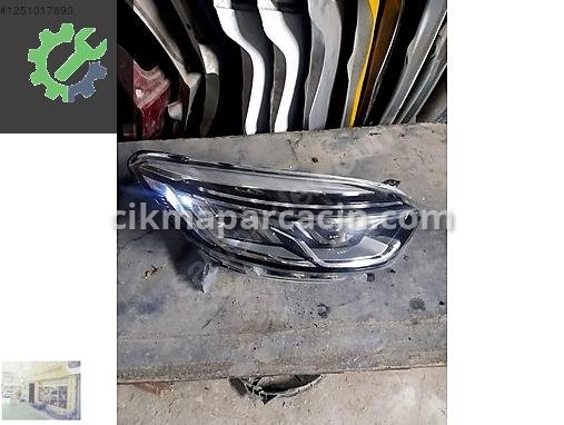 Renault Captur Sağ Ön Far 260109006R çıkma parça