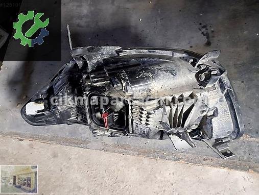 Renault Captur Sağ Ön Far 260109006R çıkma parça