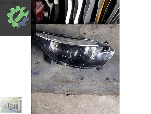 Renault Captur Sağ Ön Far 260105066R çıkma parça