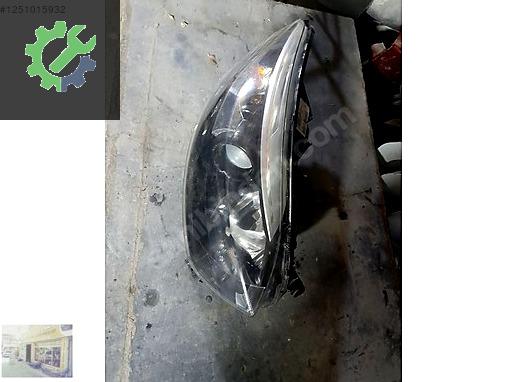Renault Captur Sağ Ön Far 260105066R çıkma parça