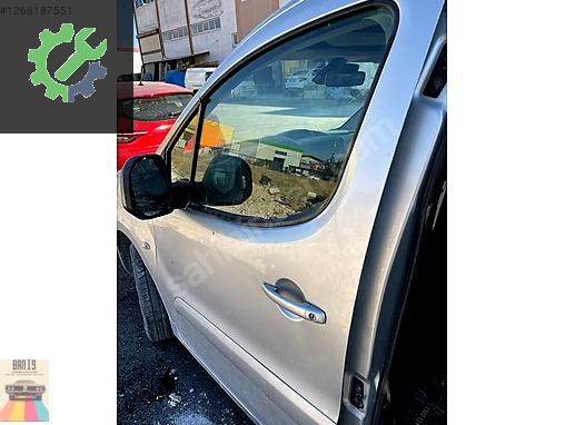 Citroen Berlingo Sağ Kapı çıkma parça