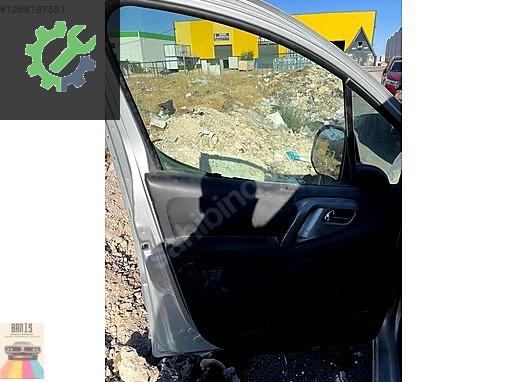 Citroen Berlingo Sağ Kapı çıkma parça