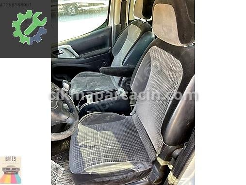Citroen Berlingo Ön Koltuk çıkma parça