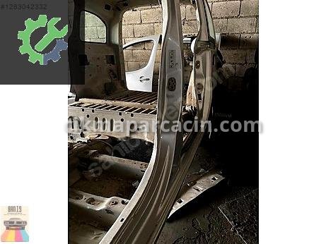 Citroen Berlingo Marşpiyel Sacı çıkma parça