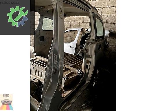 Citroen Berlingo Marşpiyel Sacı çıkma parça