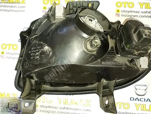 Renault Clio Sağ Ön Far çıkma parça