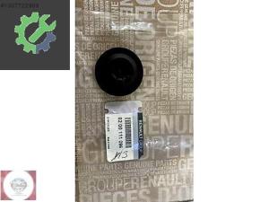 CLİO 2 3 KANGO 2 MEGANE 2 HAVA FİLTRE ALT TAKOZU MAİS 8200111096 (2. Adet)