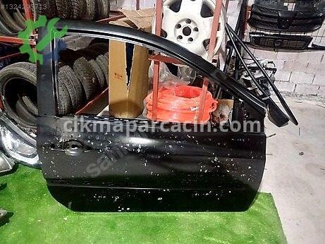 Renault Clio Kapı (Ön Sağ) çıkma parça