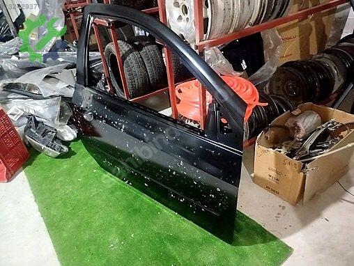 Renault Clio Kapı (Ön Sağ) çıkma parça