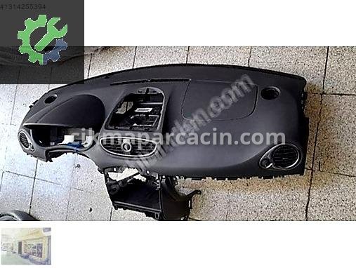 Renault Clio Torpido 8200884275 çıkma parça