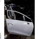 CLİO 4 SAĞ ÖN KAPI ORJİNAL ÇIKMA 801008302R
