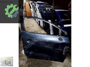 CLİO 4 SAĞ ÖN KAPI ORJİNAL ÇIKMA 801008302R