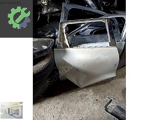 Renault Clio Sağ Arka Kapı çıkma parça