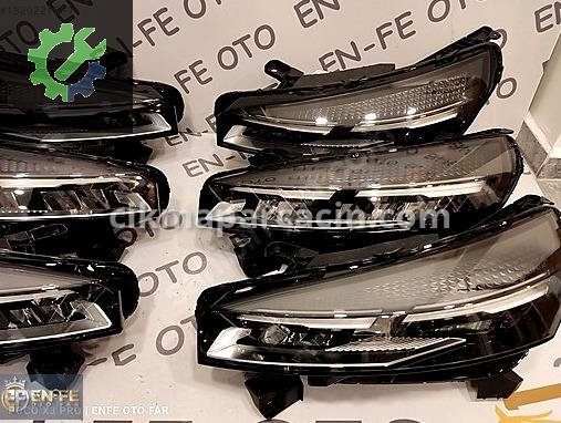Renault Clio Sağ Ön Far çıkma parça
