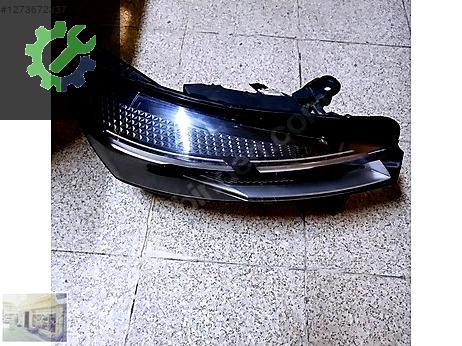 Renault Clio Sağ Ön Far çıkma parça