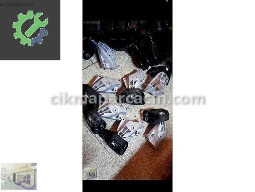 Renault Clio Motor Takozu 112104949R çıkma parça