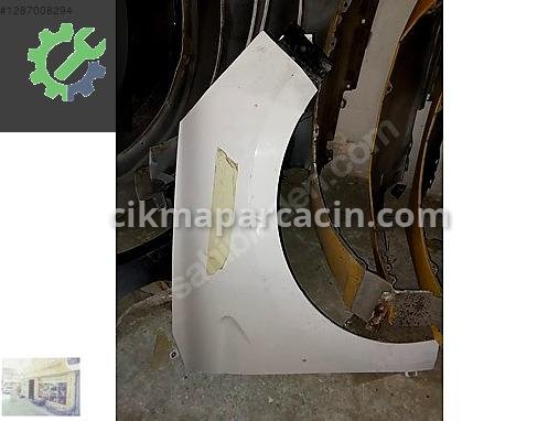 Renault Clio Çamurluk çıkma parça