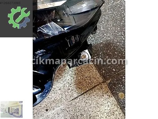 Renault Clio Sağ Ön Far 260100902R çıkma parça
