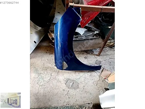 Renault Clio Sağ Ön Çamurluk çıkma parça