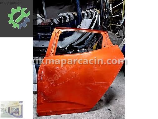 Renault Clio Sol Arka Kapı 821008513R çıkma parça