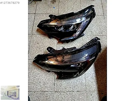 Renault Clio Sol Ön Far çıkma parça