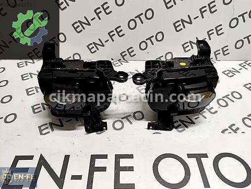 Renault Clio Sağ Ön Far 260605779R çıkma parça