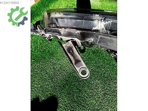 Toyota Corolla Sağ Ön Far çıkma parça