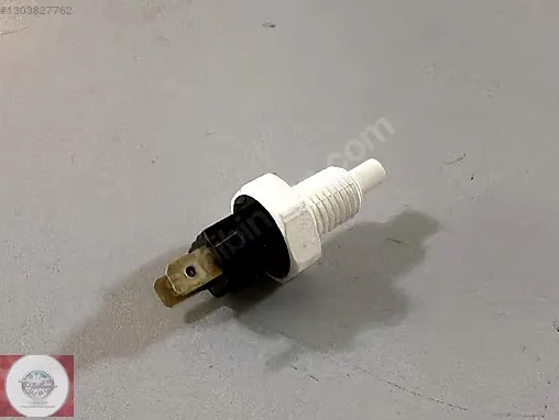 Opel Corsa Sol Arka Stop 1240590 çıkma parça