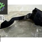 CORSA D E ADAM OTOMATİK GAZ PEDALI 6 FİŞLİ ELEKTRONİK 39238342 M